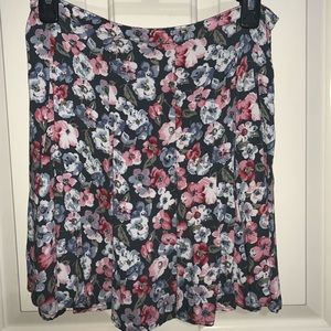 Hollister flowy & floral skirt